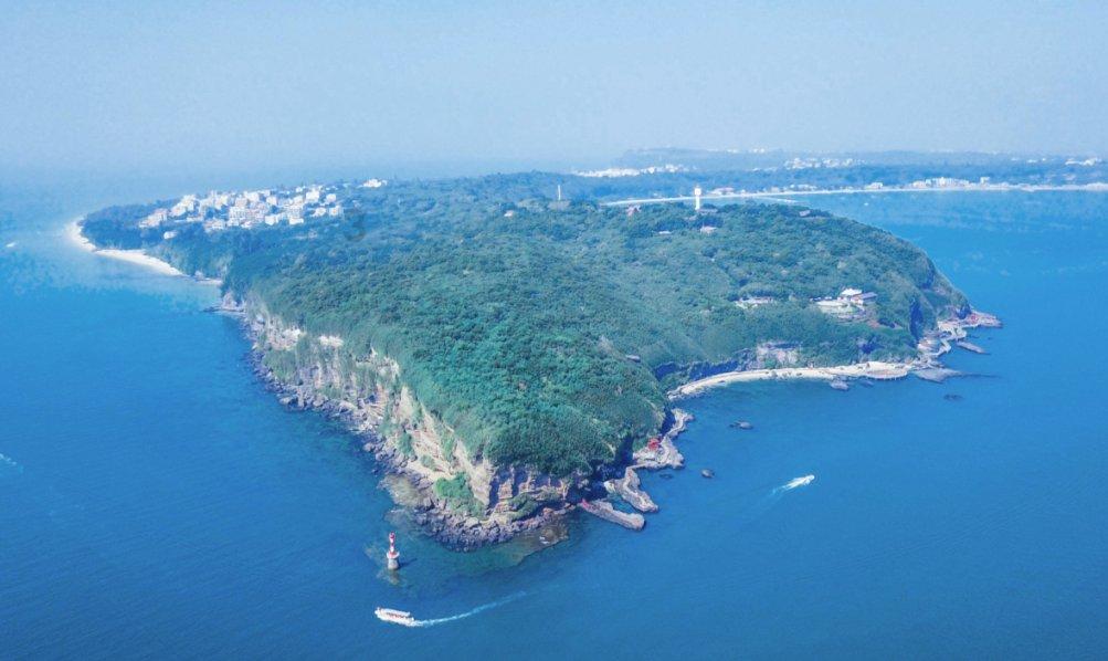 回顾杭州小伙实施物理阉割，医生为他缝合，他说：扔马桶冲走了